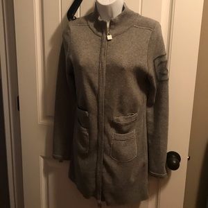 💯Authentic Chanel sweater🔥